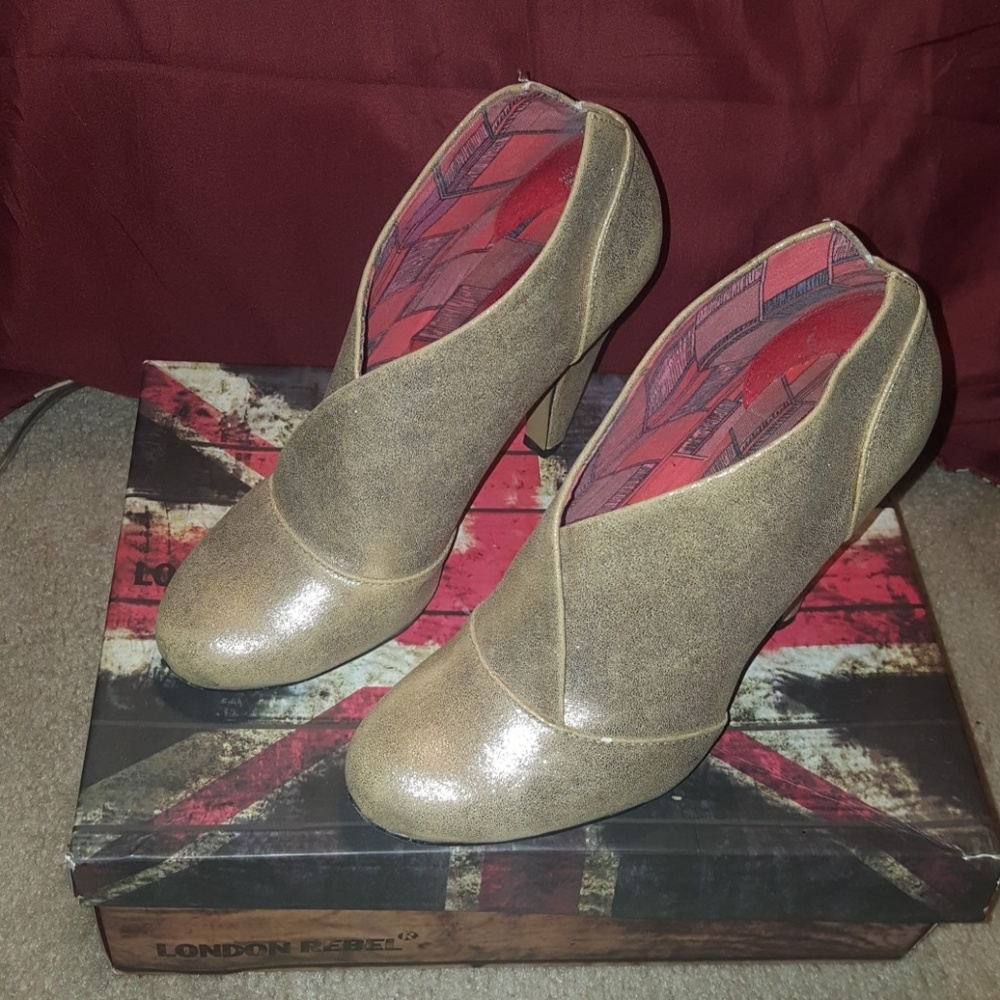 Booties - Picture 2 of 3